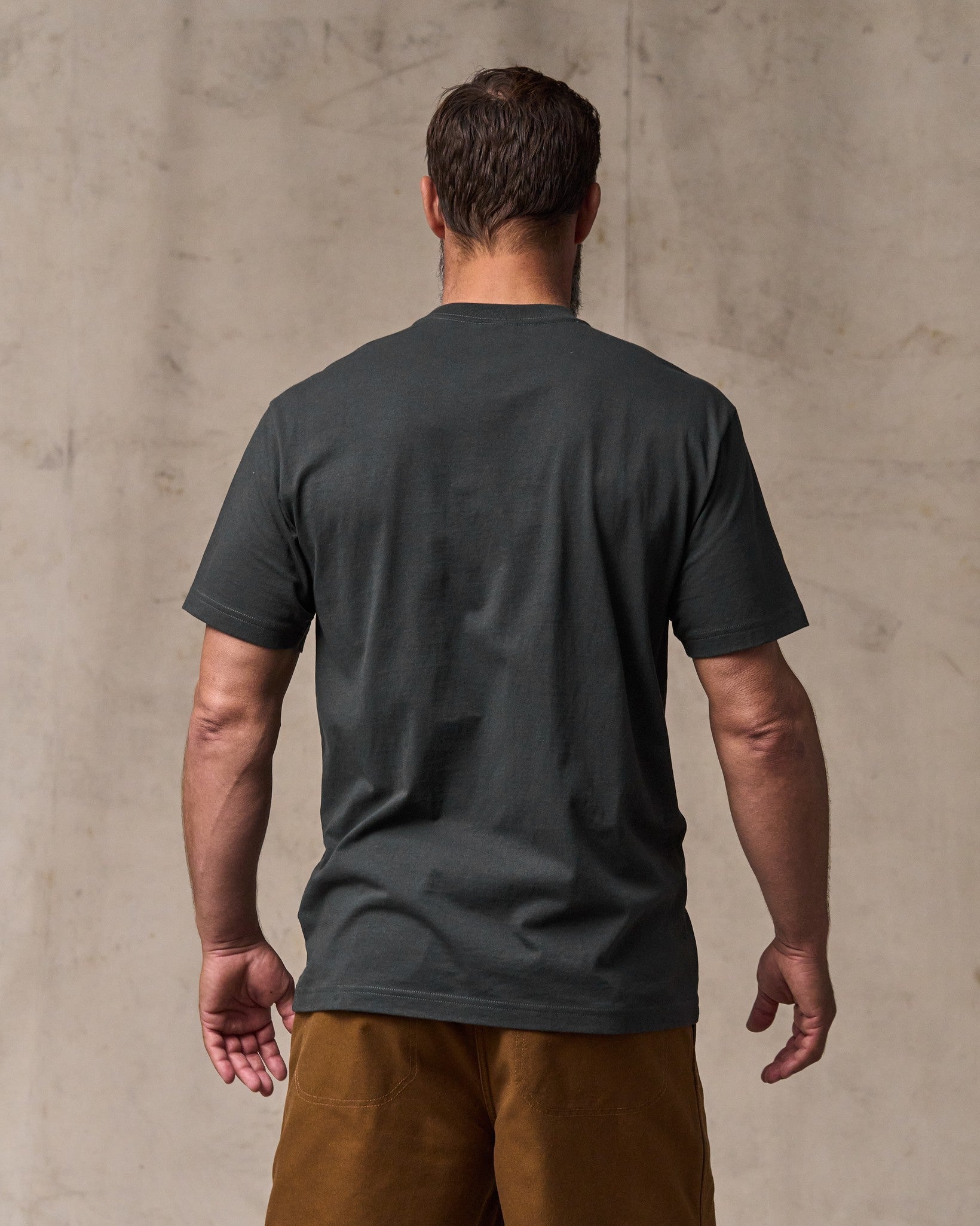 Alternative view of Outfitter Pocket T-shirt - Faded Black